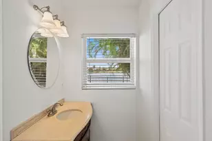 12853 Guilford Cir, Wellington, FL 33414 - Photo 43