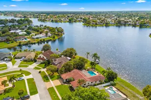 12853 Guilford Cir, Wellington, FL 33414 - Photo 73