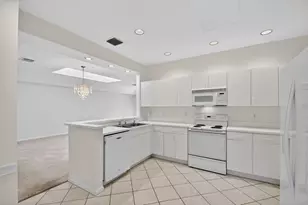 12574 Crystal Pointe Dr, Boynton Beach, FL 33437 - Photo 3