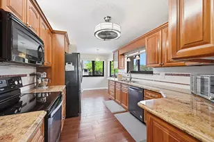 2110 SW 92nd Ter, Davie, FL 33324 - Photo 19