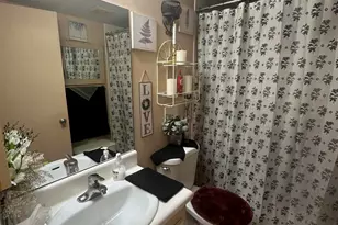 1401 SW 134th Way, Pembroke Pines, FL 33027 - Photo 7