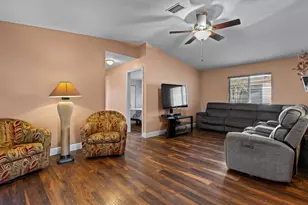 2201 NW 70th Ln, Margate, FL 33063 - Photo 11