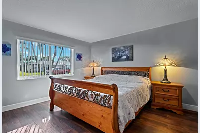 2201 NW 70th Lane, Margate, FL 33063 - Photo 15