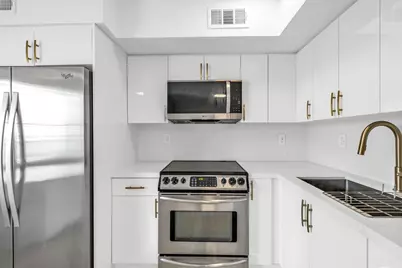 924 SE 2nd Street #32, Fort Lauderdale, FL 33301 - Photo 5