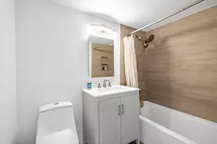 924 SE 2nd St, Fort Lauderdale, FL 33301 - Photo 7