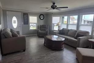 7838 SE Continental Dr, Hobe Sound, FL 33455 - Photo 9