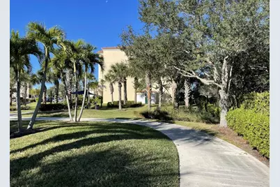 34 Harbour Isle Drive #105, Fort Pierce, FL 34949 - Photo 21