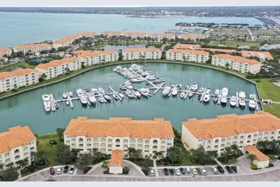 34 Harbour Isle Drive #105, Fort Pierce, FL 34949 - Photo 27