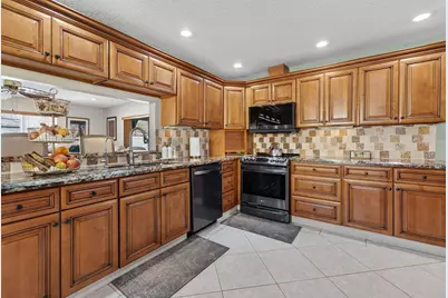 8001 NW 53rd, Lauderhill, FL 33351 - Photo 11