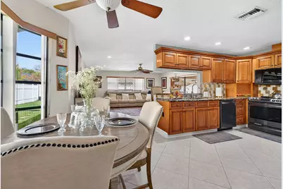 8001 NW 53rd, Lauderhill, FL 33351 - Photo 13