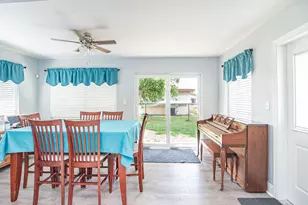 5711 NW 48th Ave, Tamarac, FL 33319 - Photo 9