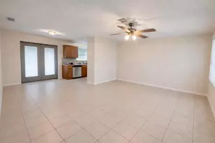 823 Lynnwood Dr, Lake Worth Beach, FL 33461 - Photo 3