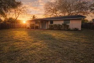 823 Lynnwood Dr, Lake Worth Beach, FL 33461 - Photo 17