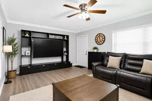9050 NW 28th St, Coral Springs, FL 33065 - Photo 3