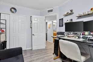 9050 NW 28th St, Coral Springs, FL 33065 - Photo 15