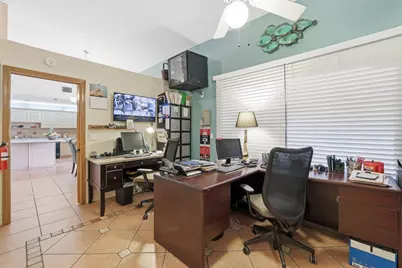 180 Elaine Road, West Palm Beach, FL 33415 - Photo 13