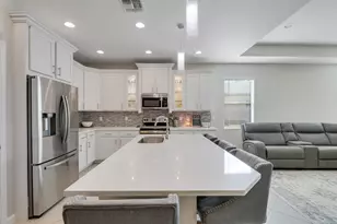 10894 SW Winding Lakes Circle, Port Saint Lucie, FL 34987 - Photo 7