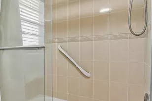 3810 Via Poinciana, Lake Worth, FL 33467 - Photo 25