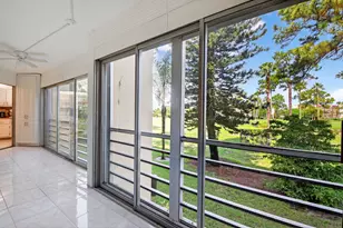 3810 Via Poinciana, Lake Worth, FL 33467 - Photo 5