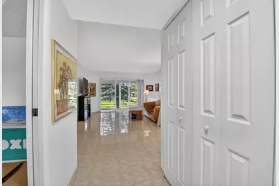 3810 Via Poinciana #206, Lake Worth, FL 33467 - Photo 15