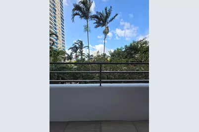 2500 Parkview #412, Hallandale Beach, FL 33009 - Photo 5