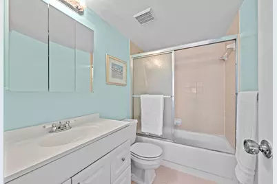 2212 NE 7th Street, Hallandale Beach, FL 33009 - Photo 15