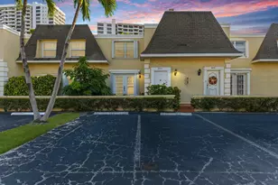 2212 NE 7th St, Hallandale Beach, FL 33009 - Photo 1