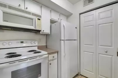 181 SW Palm Drive #103, Port Saint Lucie, FL 34986 - Photo 17