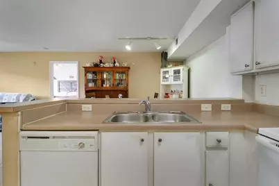 181 SW Palm Drive #103, Port Saint Lucie, FL 34986 - Photo 11