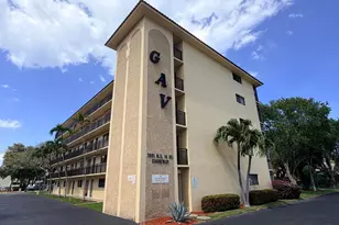 2601 NE 14th St, Pompano Beach, FL 33062 - Photo 17