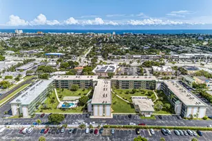 804 SE 7th Street SE, Deerfield Beach, FL 33441 - Photo 29