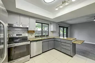 776 NW 48th Ave, Plantation, FL 33317 - Photo 3