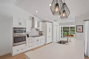 2236 Las Casitas Dr, Wellington, FL 33414 - Photo 5