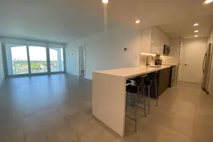 5401 Collins Ave, Miami Beach, FL 33140 - Photo 7