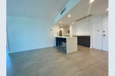 5401 Collins Avenue #620, Miami Beach, FL 33140 - Photo 3