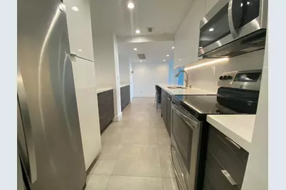 5401 Collins Avenue #620, Miami Beach, FL 33140 - Photo 11