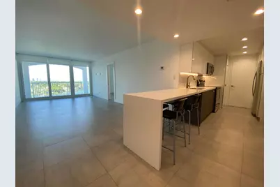 5401 Collins Avenue #620, Miami Beach, FL 33140 - Photo 3