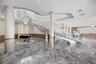 5401 Collins Ave, Miami Beach, FL 33140 - Photo 25