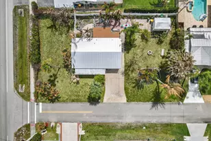 1180 NE Crescent St, Jensen Beach, FL 34957 - Photo 43