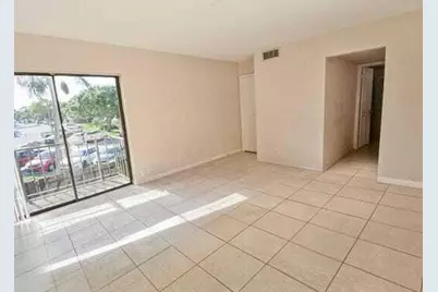2168 White Pine Circle #D, Greenacres, FL 33415 - Photo 9