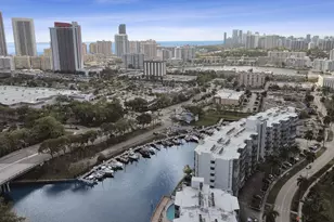 200 Diplomat Pkwy, Hallandale Beach, FL 33009 - Photo 29