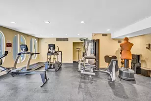 200 Diplomat Pkwy, Hallandale Beach, FL 33009 - Photo 21