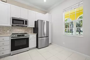 127 Sardinia Cir, Jupiter, FL 33458 - Photo 5