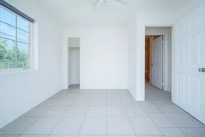 649 W 4th Street, Riviera Beach, FL 33404 - Photo 11