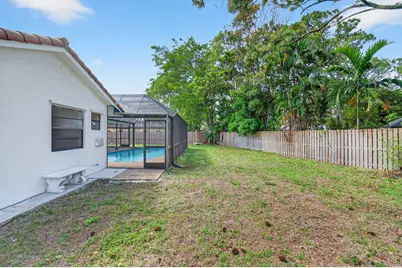 2453 NW 26th Circle, Boca Raton, FL 33431 - Photo 37