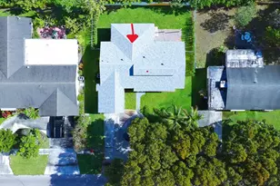 324 S Chillingworth Dr, West Palm Beach, FL 33409 - Photo 9