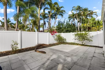281 N Country Club Boulevard, Boca Raton, FL 33487 - Photo 29
