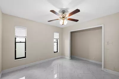 281 N Country Club Boulevard, Boca Raton, FL 33487 - Photo 23