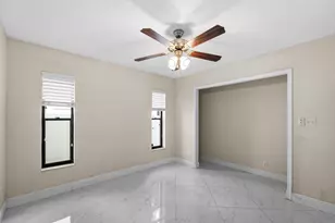 281 N Country Club Blvd, Boca Raton, FL 33487 - Photo 23