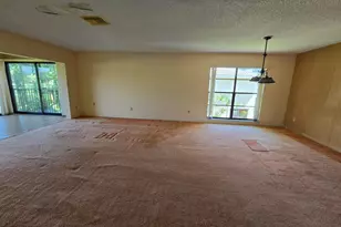 17 Westgate Ln, Boynton Beach, FL 33436 - Photo 13